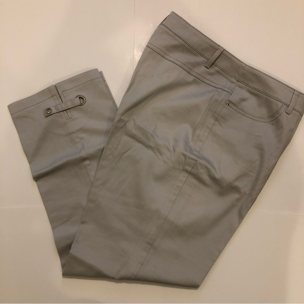 Melanie Lyne Light Grey Crop Pants EUC